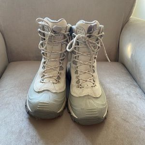 Women’s Columbia size 8 winter boots